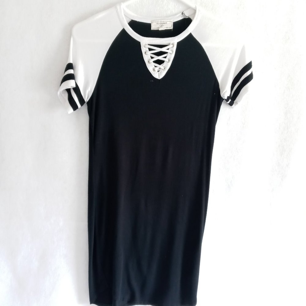 No Comment Black and white dress